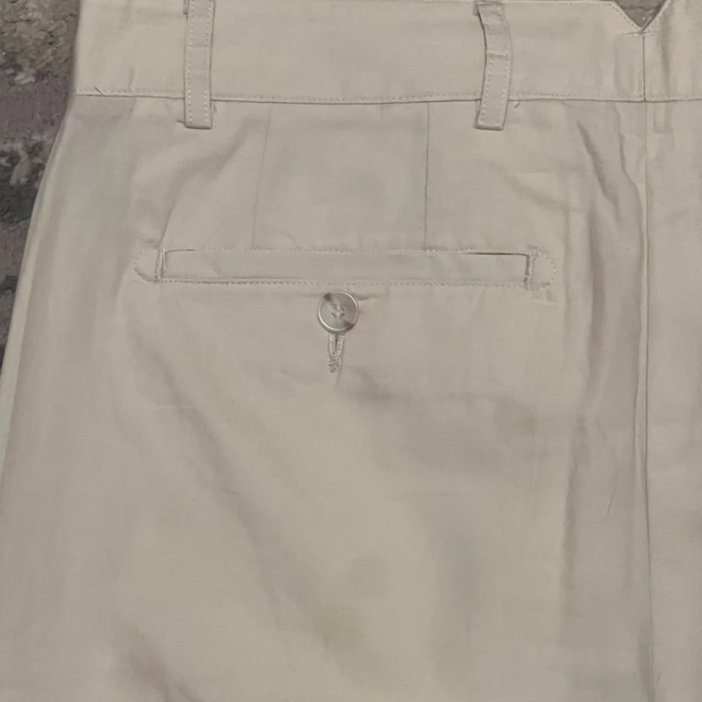 Cremieux Newport Chino Shorts Men’s Size 29 Cream Color Cotton Preppy Summer
